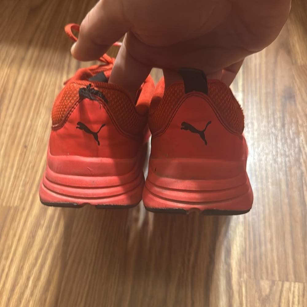 Red Puma Sneakers Size 6C - Picture 4 of 6